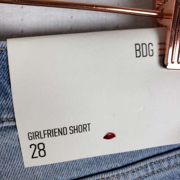 NWT BDG Urban Outfitters Girlfriend High-Rise Denim Jean Shorts size 28 - Picture 10 of 13